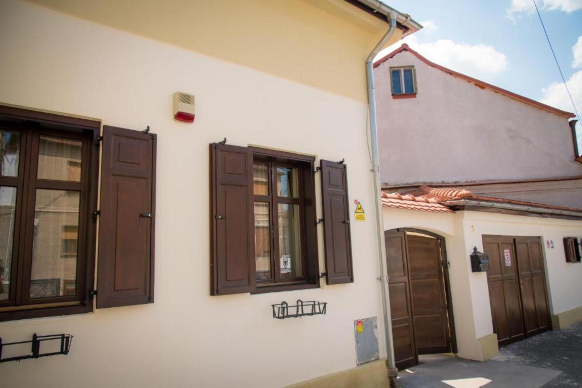 Cochet House Sibiu Aparthotel Luaran gambar