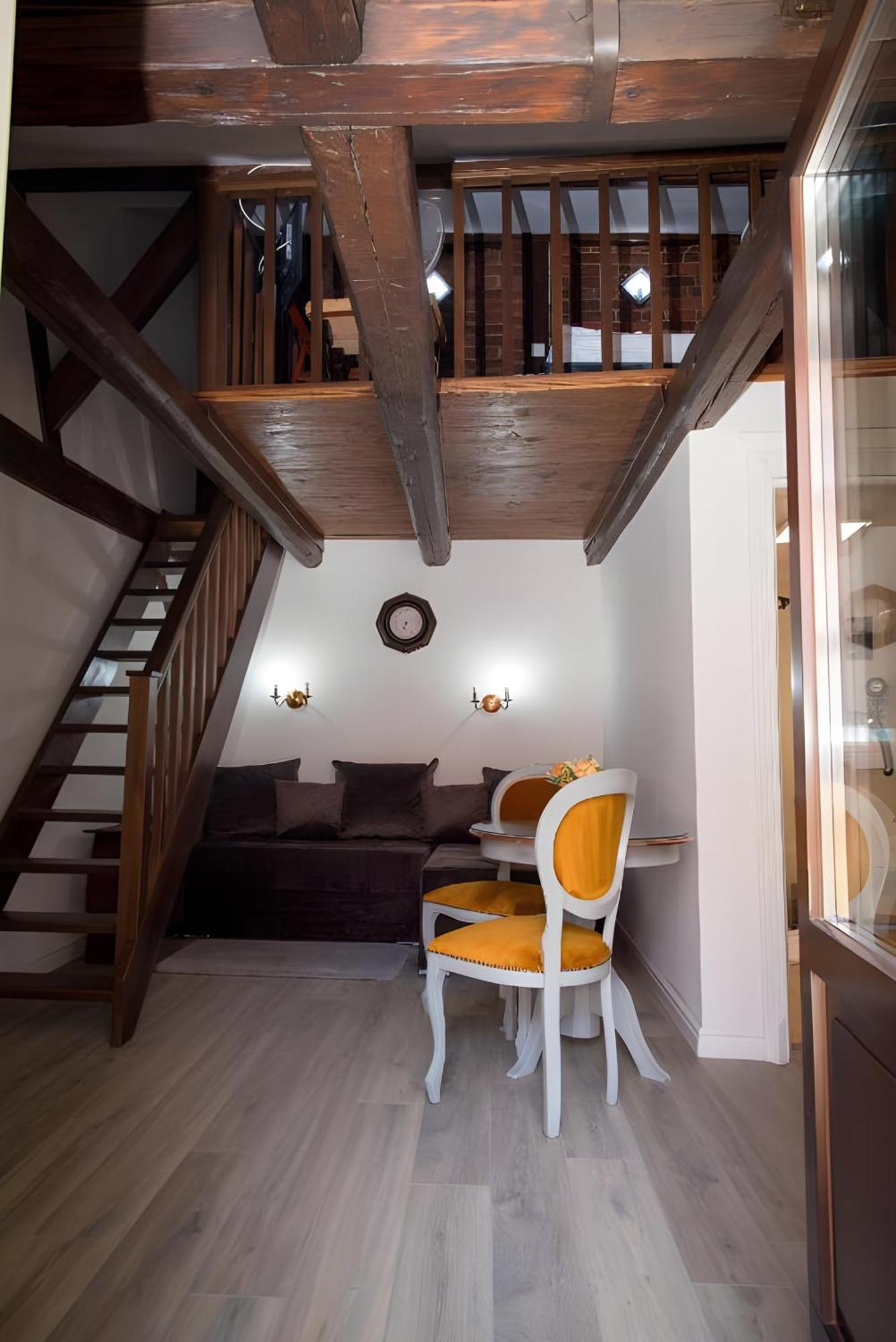 Cochet House Sibiu Aparthotel Luaran gambar